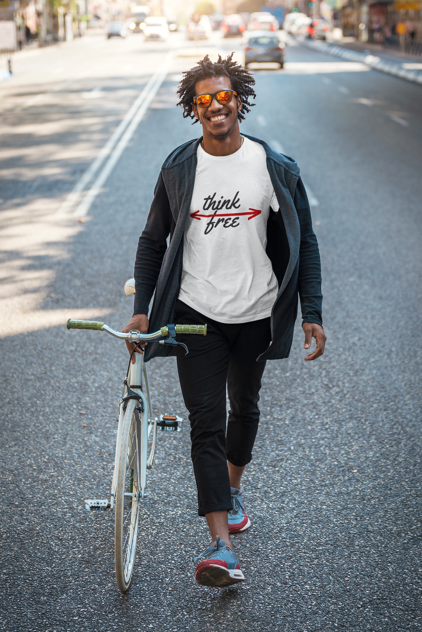 Think free logo tee